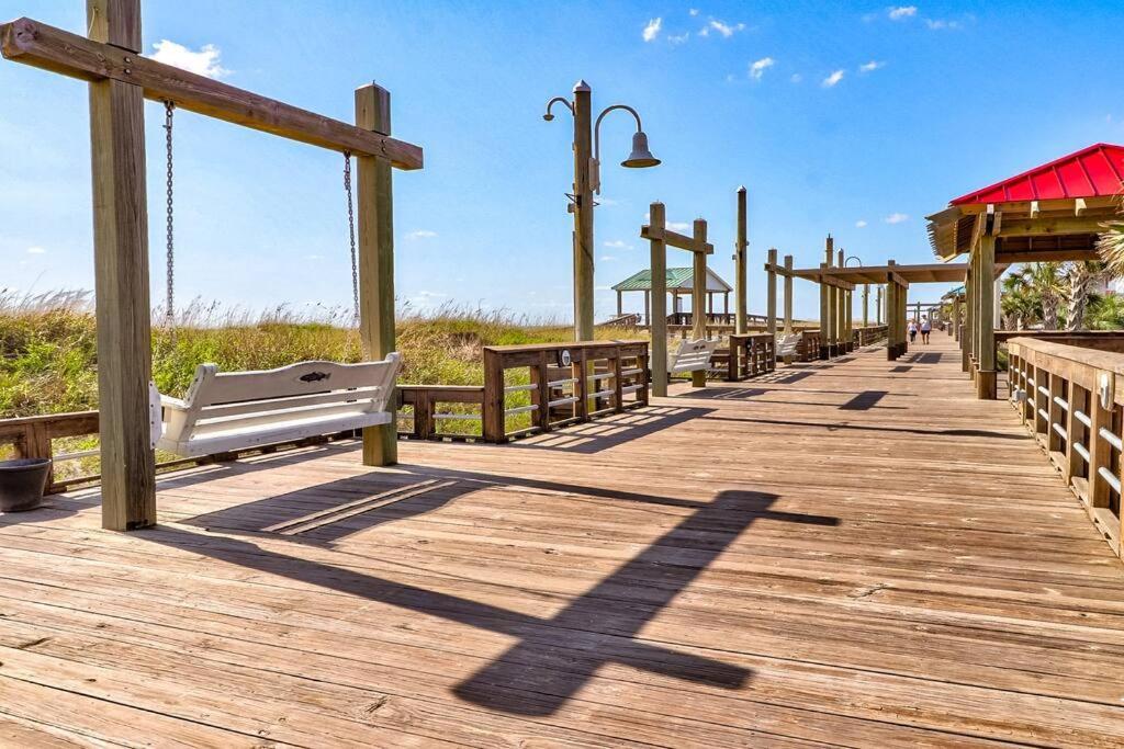 Oceanfront * Pool * Elevator * Boardwalk Apartman Carolina Beach Kültér fotó